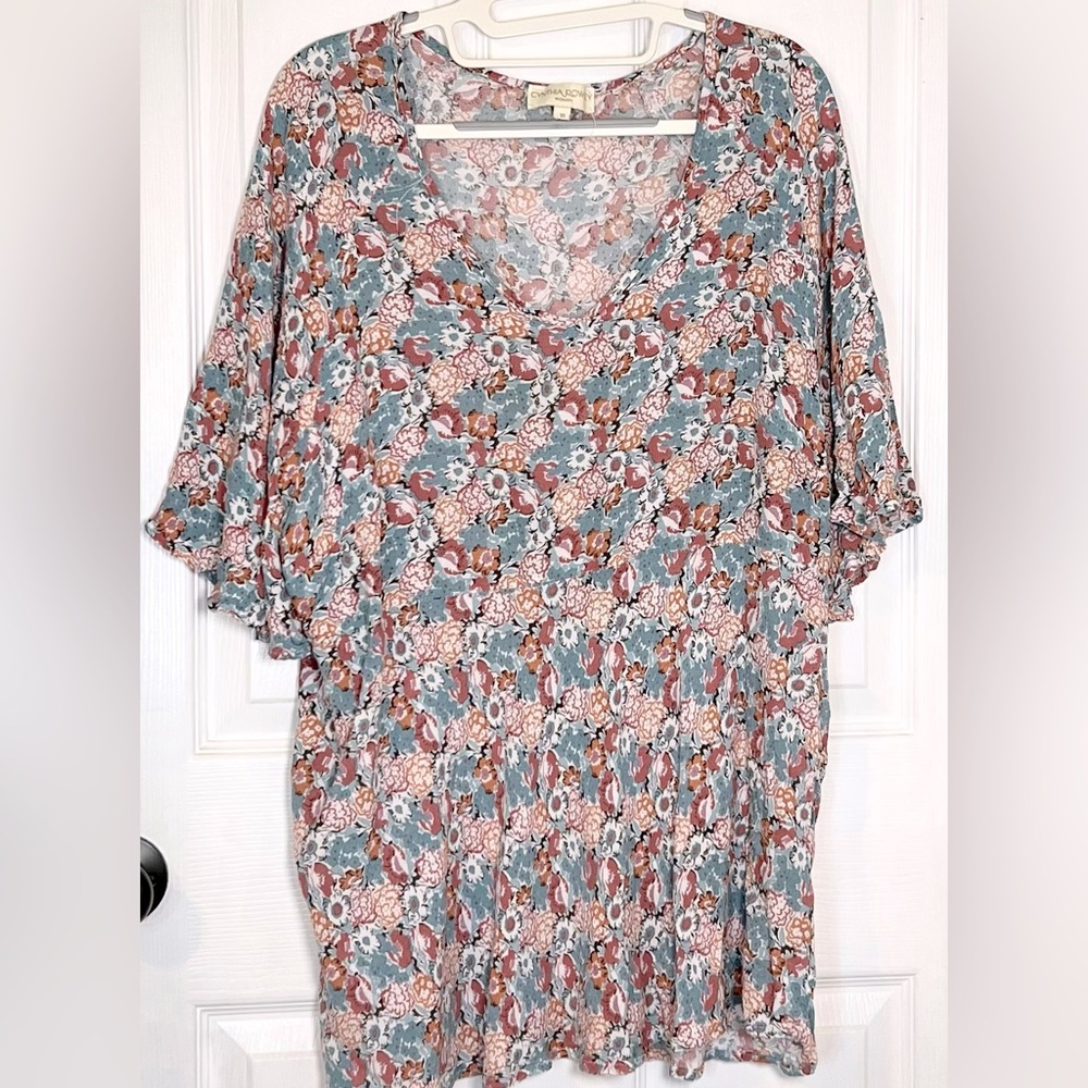 Cynthia Rowley Floral V-Neck Women's Top Sz 1x PTP 23”